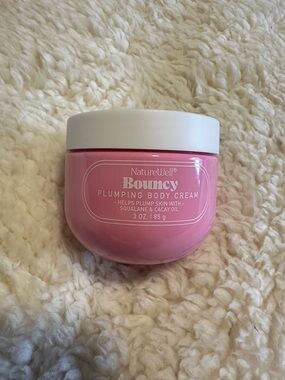 Bouncy Plumping Body Cream - Pink